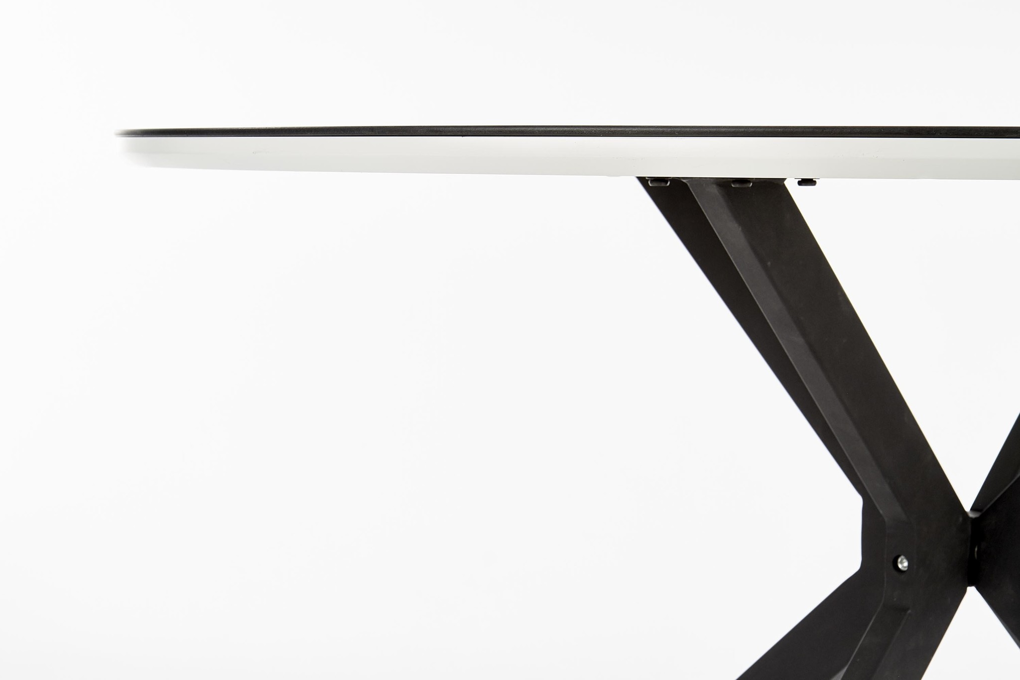 AVELAR - eettafel - glas - rond - 120x76 cm - zwart wit