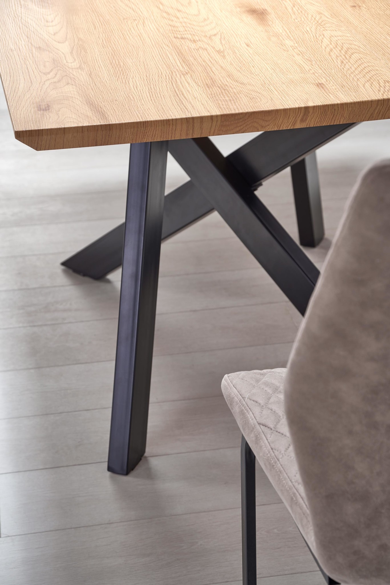 CAPITAL - eettafel - hout - uitschuifbaar - 160-200x90x76 cm