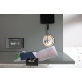 Bureau Luka - rood essenhout & MDF, eiken poten, FSC-gecertificeerd