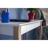 Bureau Lillo | Wit gelakt MDF | Beukenhouten poten | FSC gecertificeerd