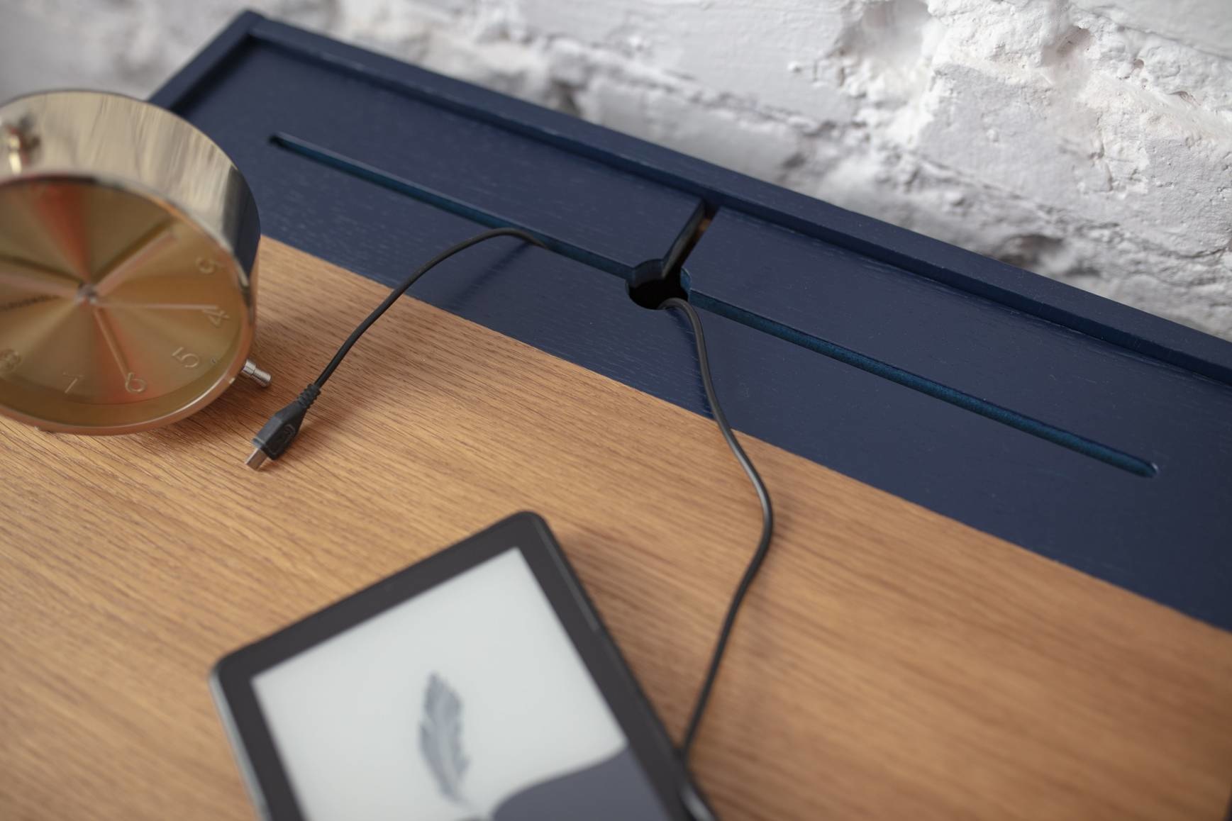 Diamond Nachtkastje - FSC Gecertificeerd, Natuurlijk Eikenfineer, Zacht Blauw