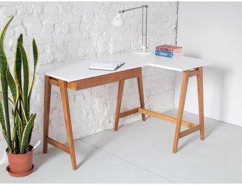 Hoekbureau Luka - 135cm - Rechts - Eiken poten - Essenhout & MDF