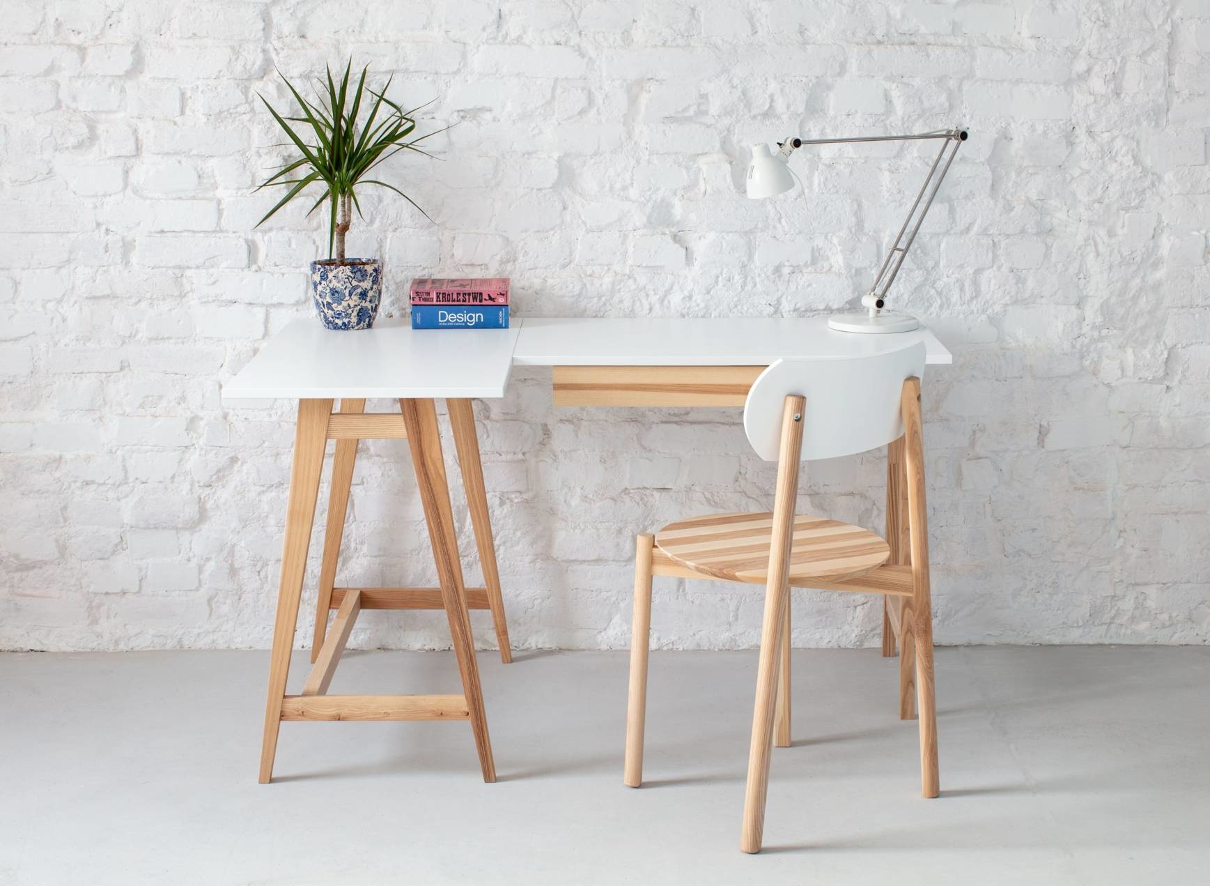 Hoekbureau Luka | Bruin Beige | Linkse oriëntatie | Essenhouten poten