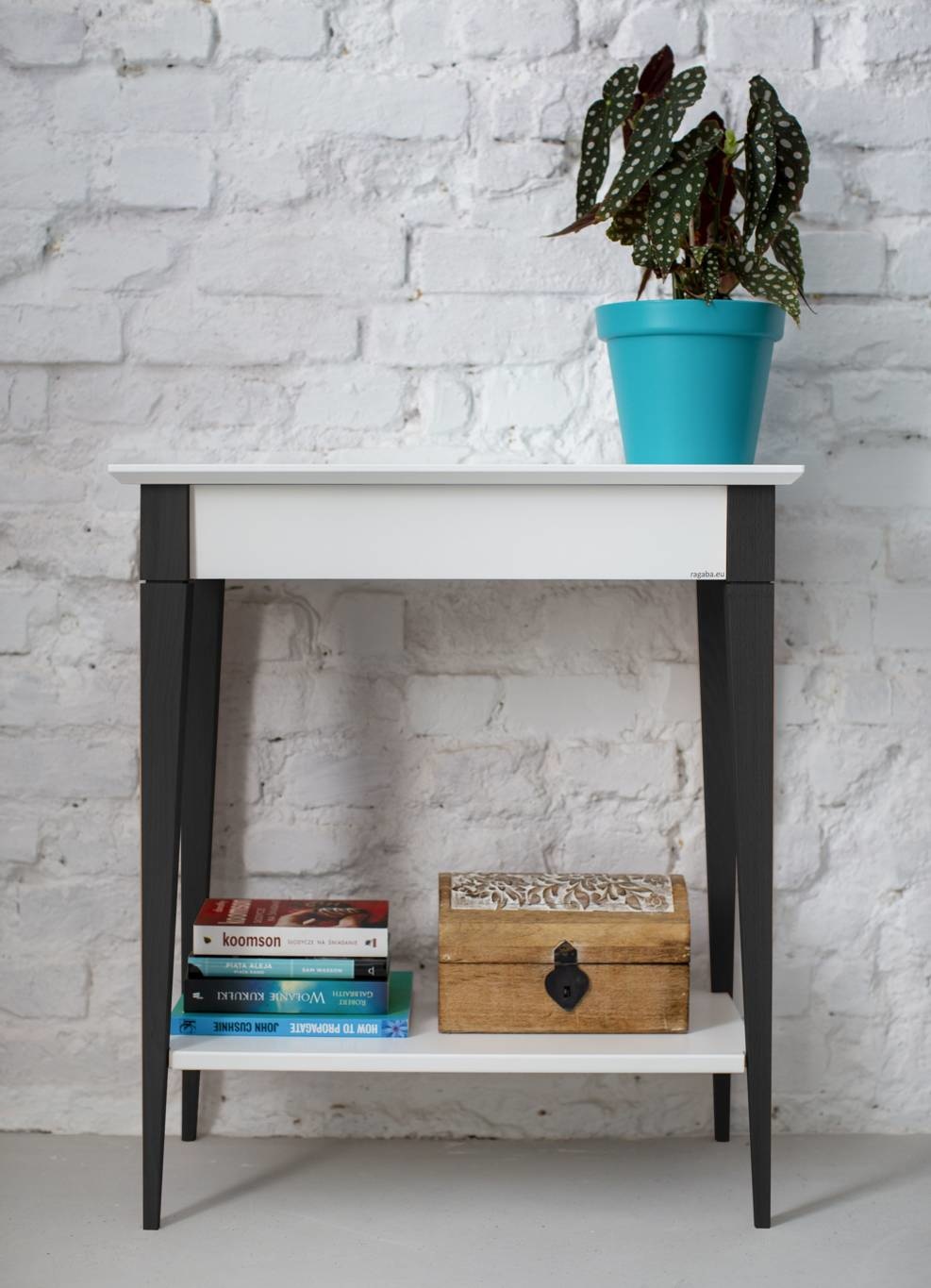 FSC gecertificeerde Beukenhouten Wandtafel Mimo in zwart/wit | 65x35x74 cm
