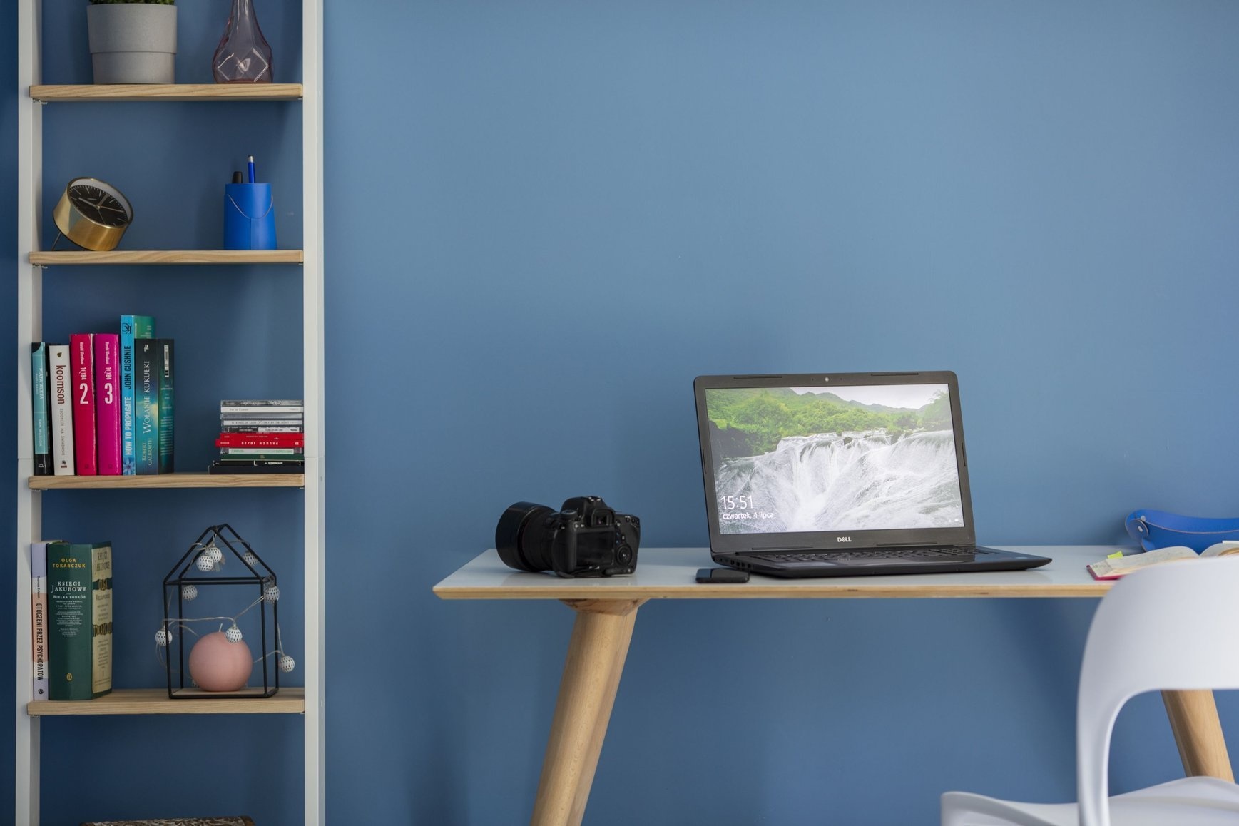 FSC Ashme Ladekast in Petrolblauw | 5 planken, 45x35x180cm