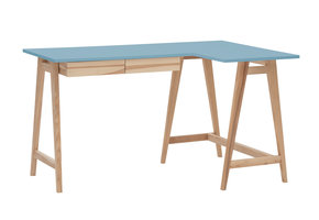 Hoekbureau Luka in Zachtblauw met Essenhouten Poten - 135x85x75cm | FSC Gecertificeerd