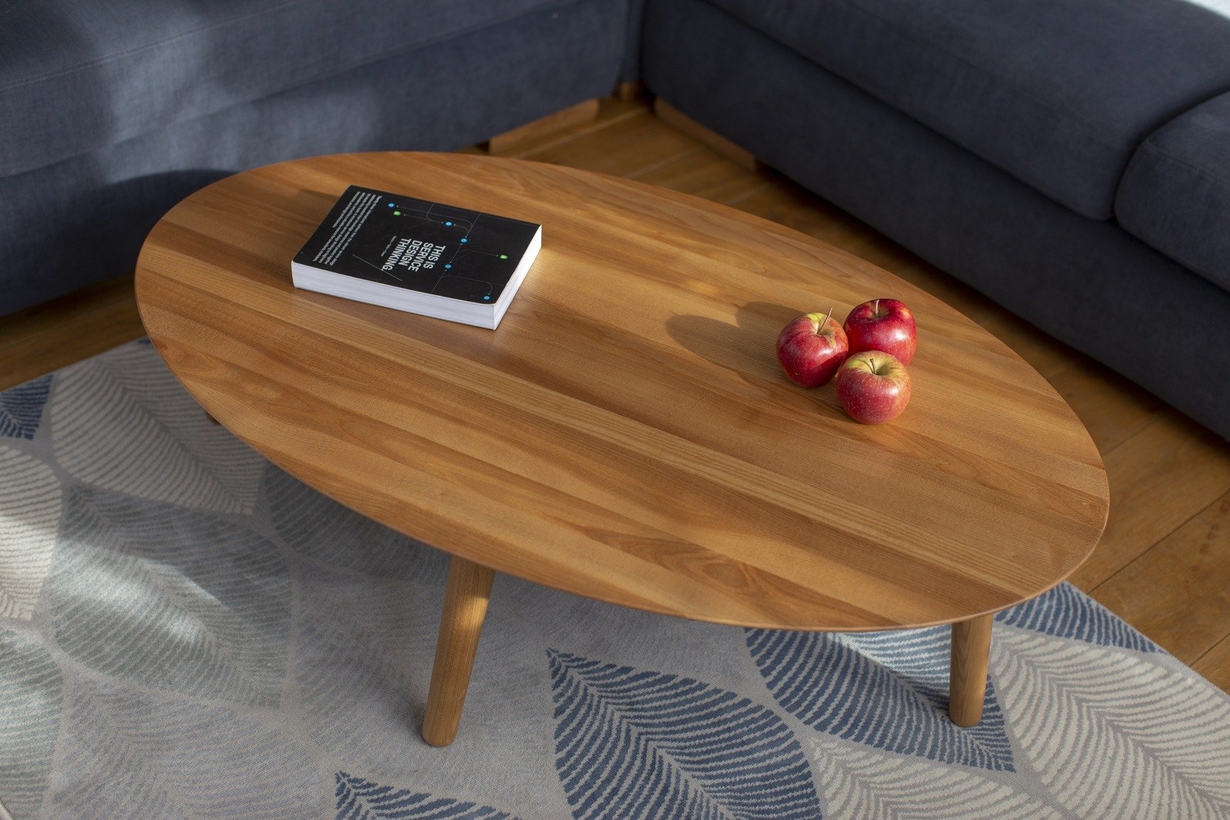 Essenhouten salontafel Ovo - witte poten - 110x70x31cm