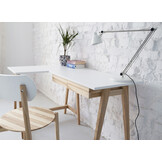 Hoekbureau Luka | Vluchtige munt | Links | Essenhout poten