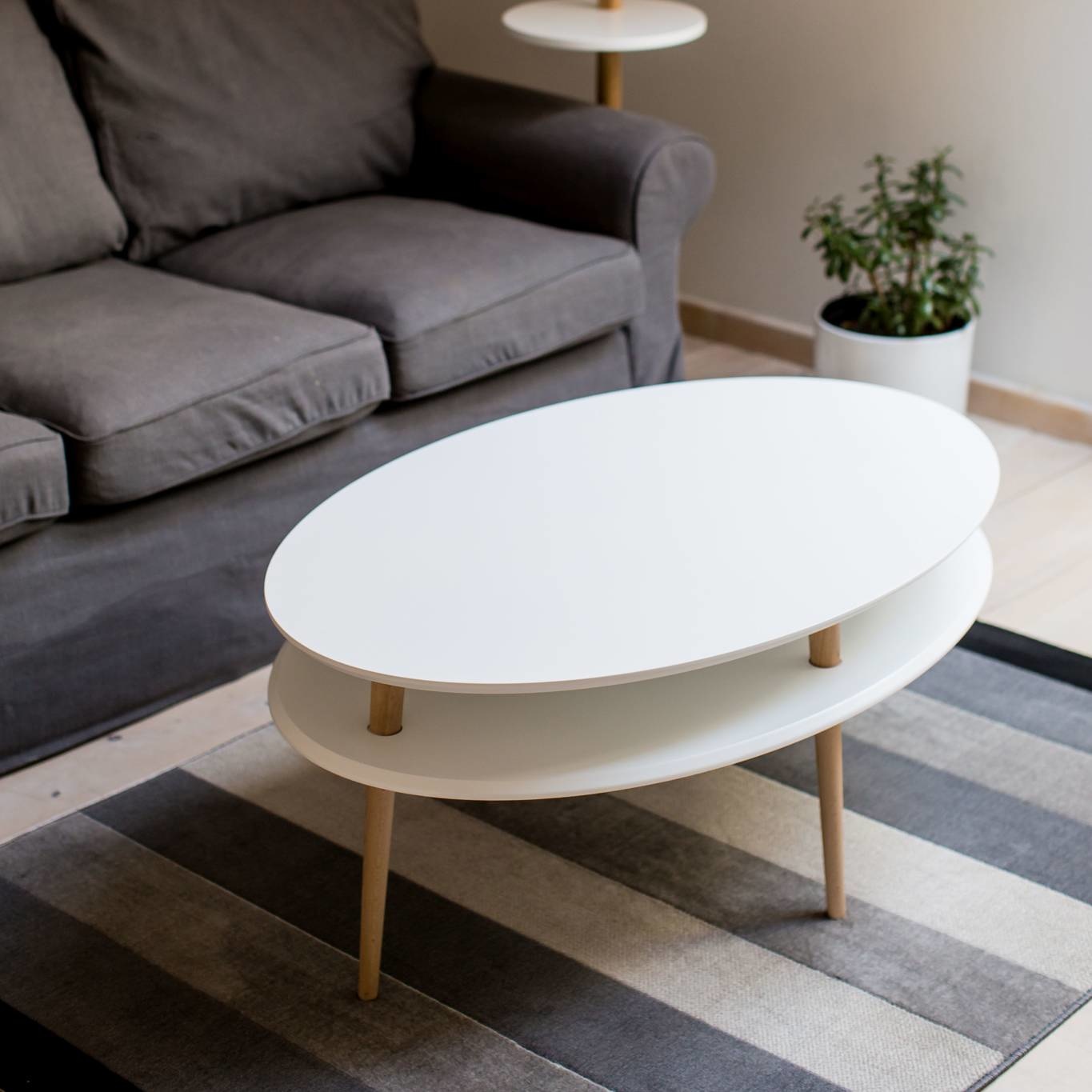 Hoge salontafel Ovo - Lichtgrijs beukenhout en MDF, FSC-gecertificeerd, 45x110x70cm