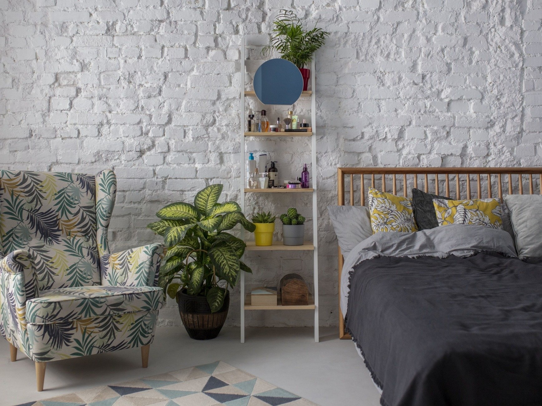 Ladekast Ashme, donkergrijs, 180cm hoog met 5 planken