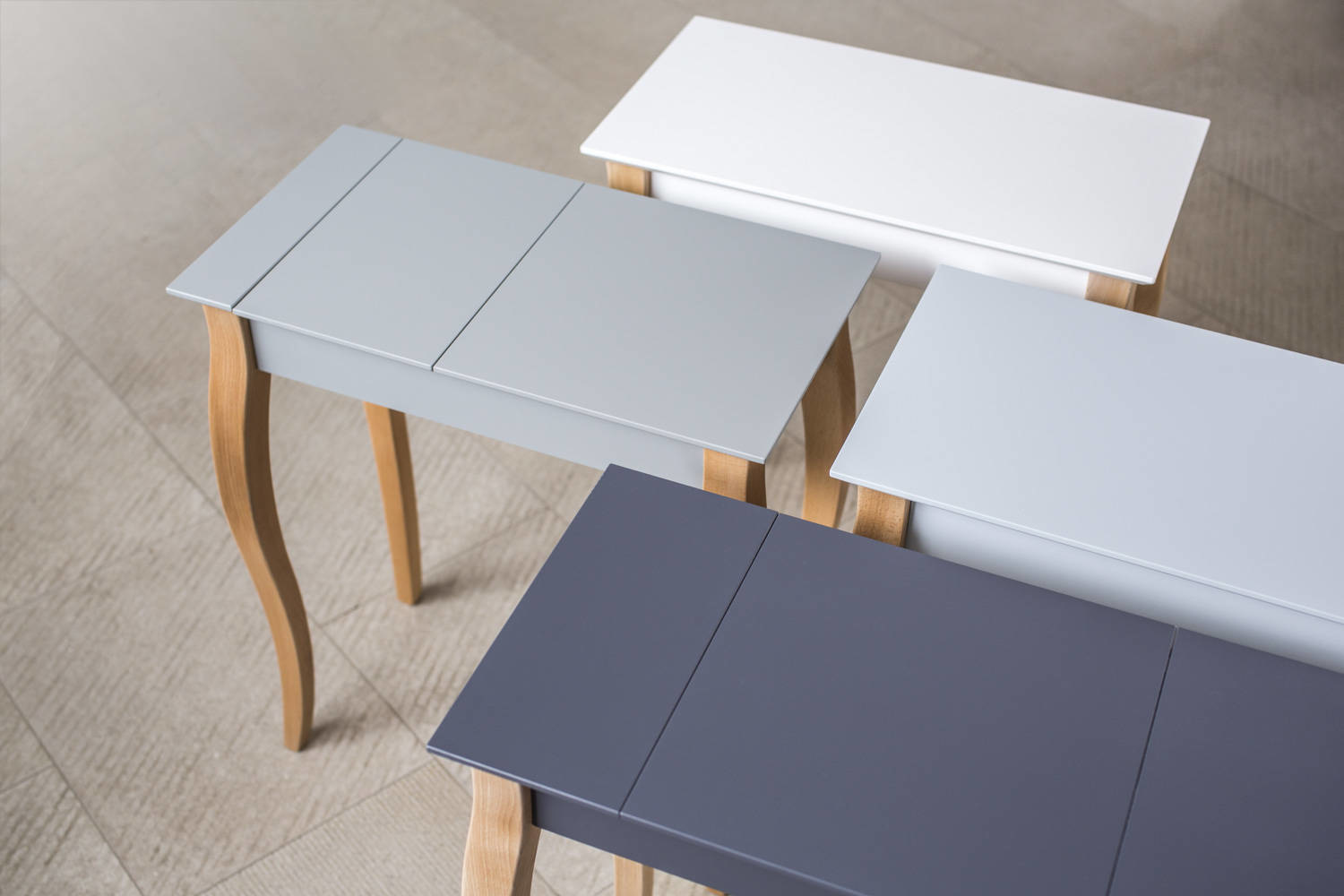 Lillo Kaptafel in Saliegroen met Beukenhouten Poten - 65x35x74 cm