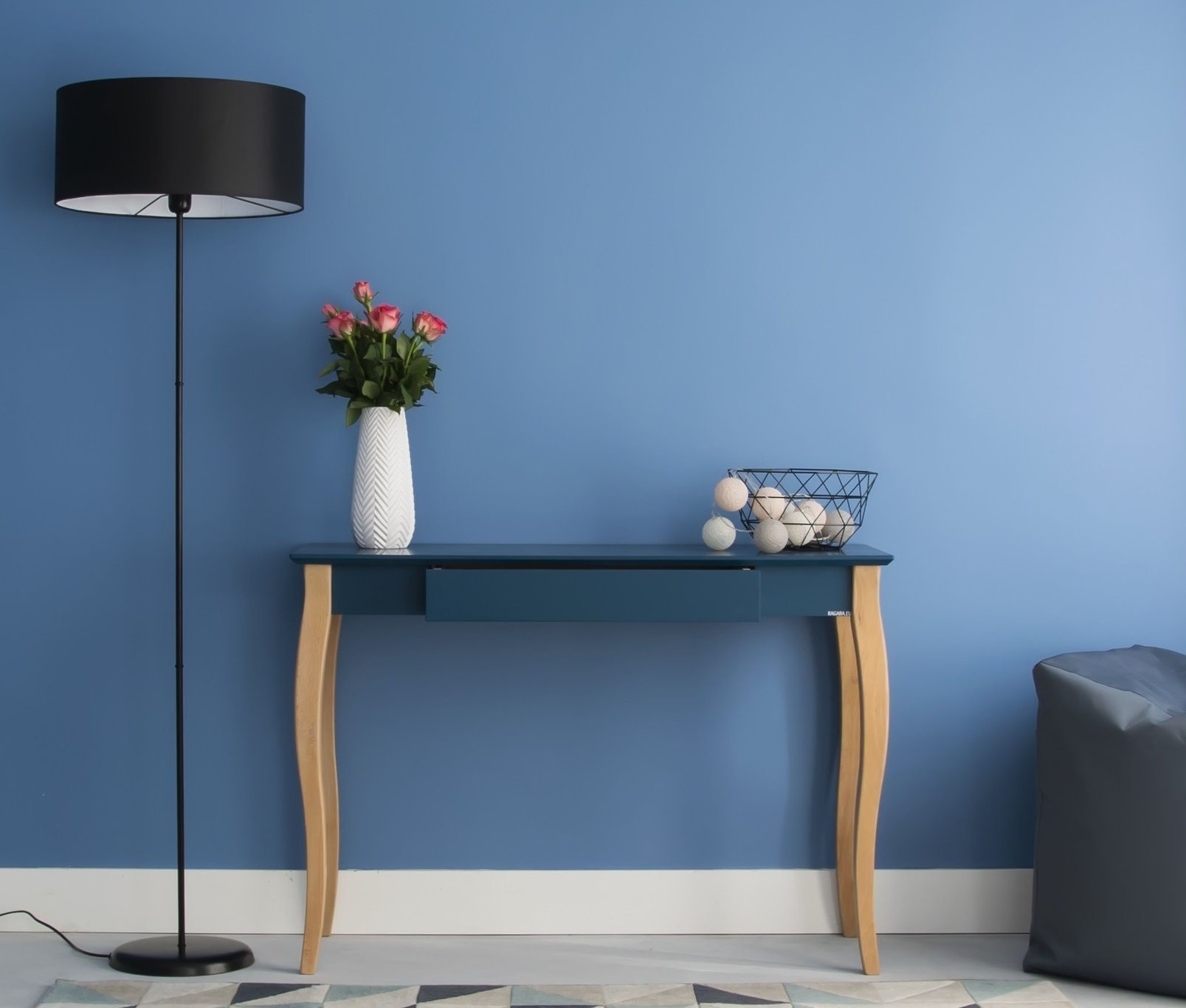 Lillo bureau - 105cm breed, petrolblauw gelamineerd MDF tafelblad & beukenhouten poten