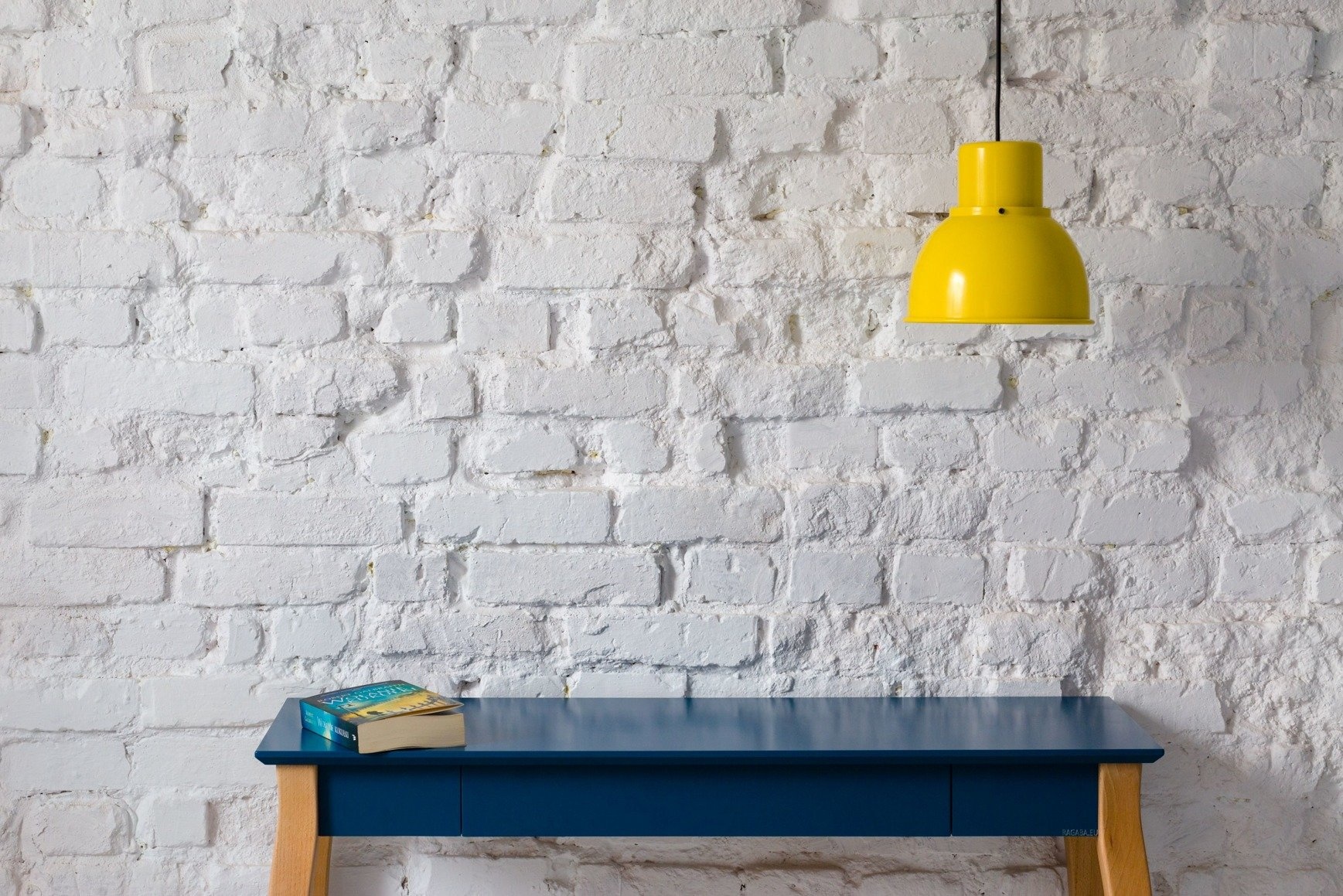 Lillo bureau - 105cm breed, petrolblauw gelamineerd MDF tafelblad & beukenhouten poten