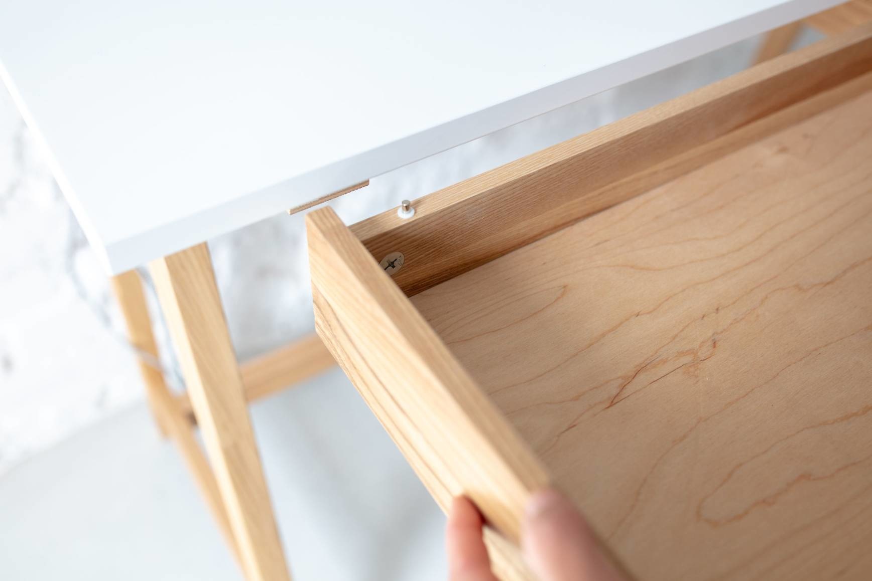 Luka Bureau | Bruin Beige | Essenhout Poten | 75x50x94 cm