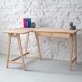 Luka L-vormig bureau - 135cm breed, essenhout poten, 2 lades - FSC100% gecertificeerd