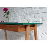 Luka Hoekbureau in Zuiver Rood met Eiken Poten - FSC100% Gecertificeerd