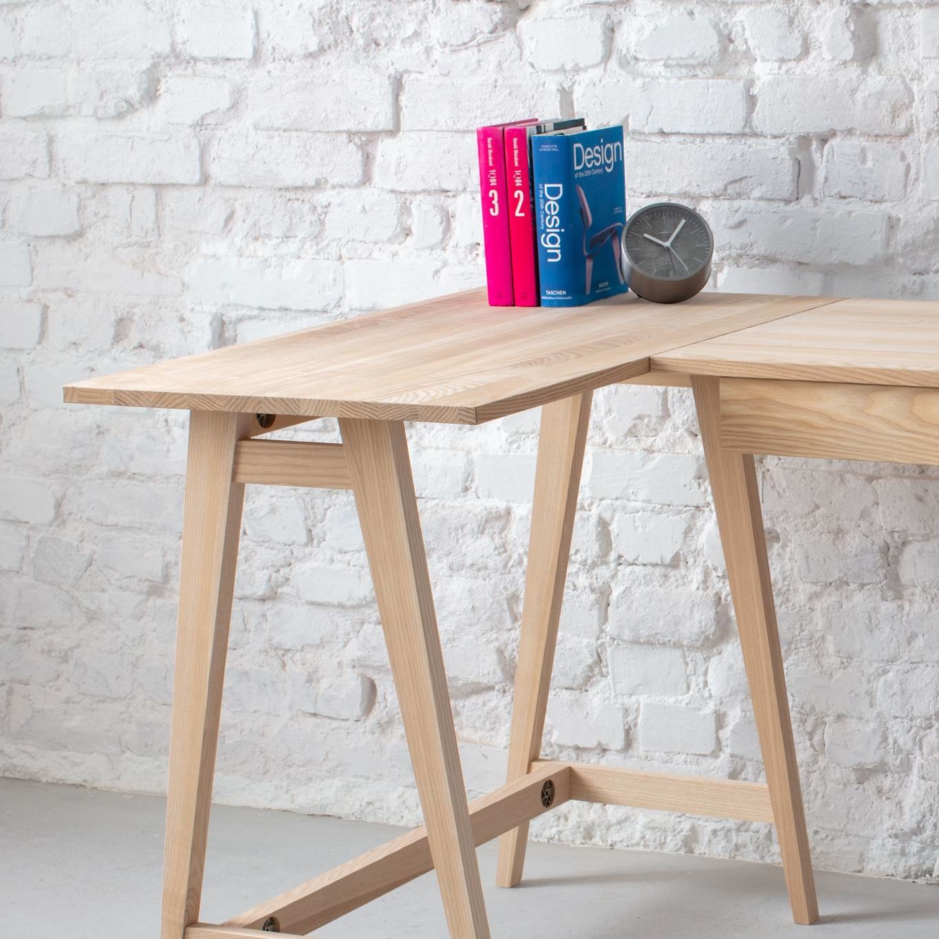 Luka L-vormig bureau - Links, 115x85cm, Essen poten, FSC100%