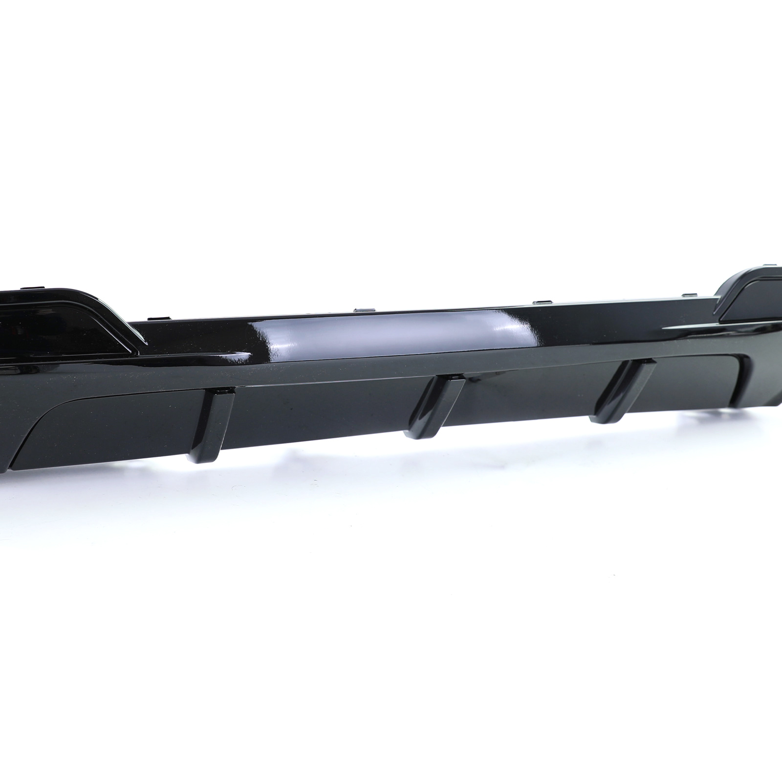 Achterdiffusor - BMW F10 F11 535i 535d - 4-pijps real carbon - Glans zwart