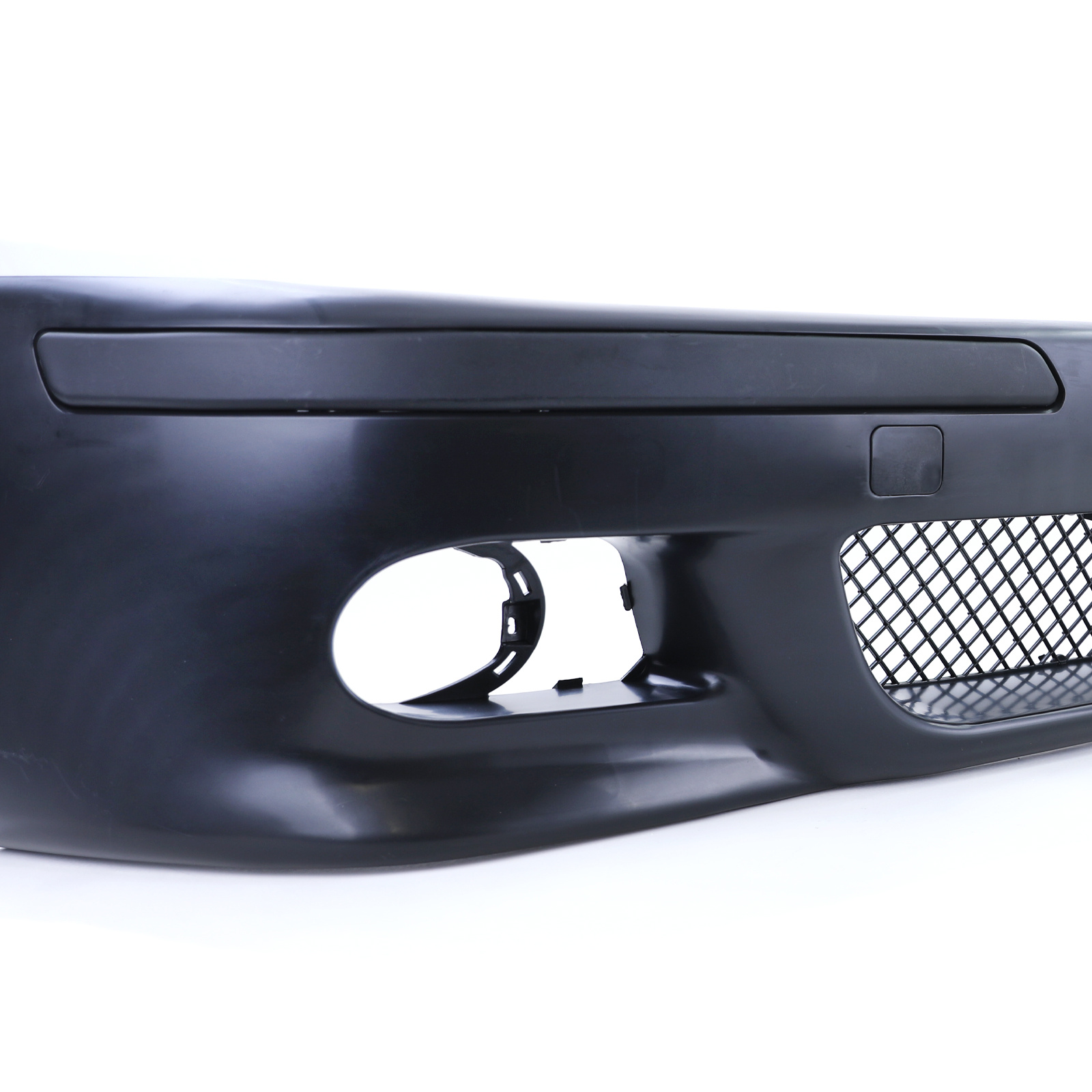 Voorbumper geschikt voor BMW 5 serie-E39 / Sedan / Touring 1995-2003 - met grille - zwart