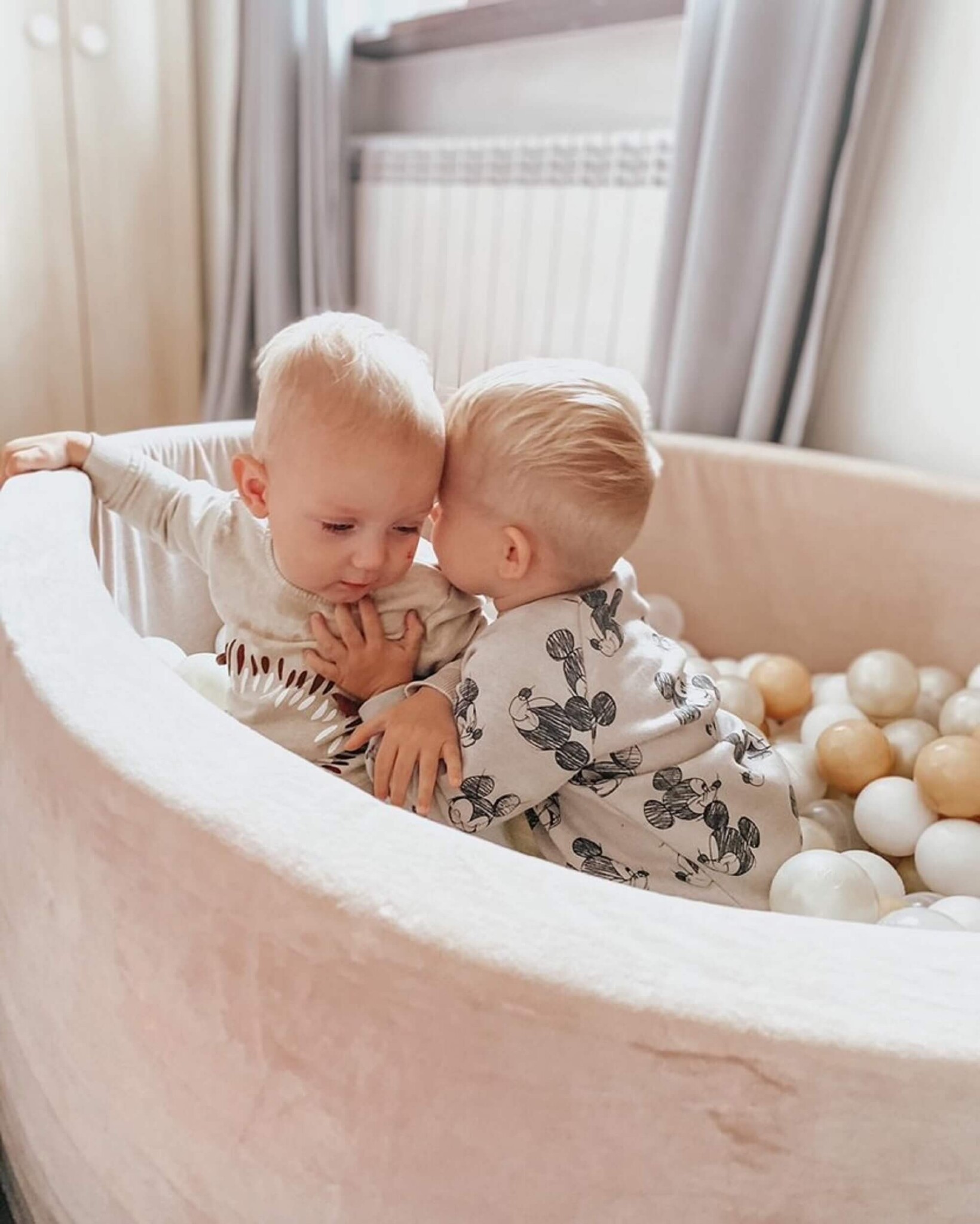 Ballenbak - beige - 110x40cm - zonder ballen - rond