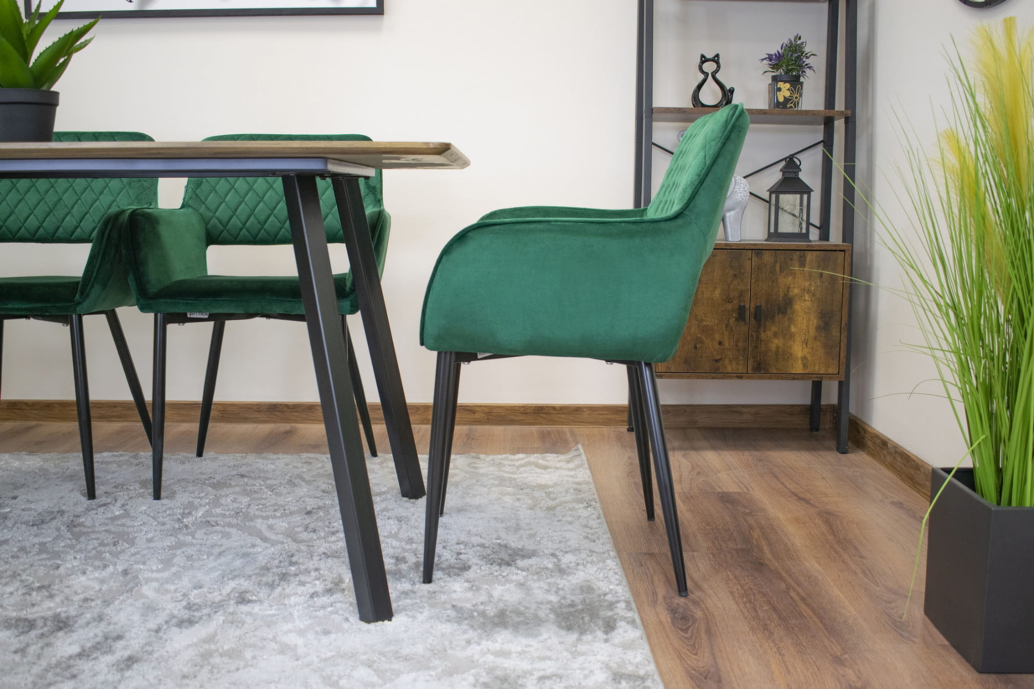 Velvet eetkamerstoel AMALFI - met armleuning - groen