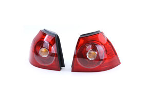 Achterlichten - voor VW Golf 5 sedan 10/2003-09/2008 - rood