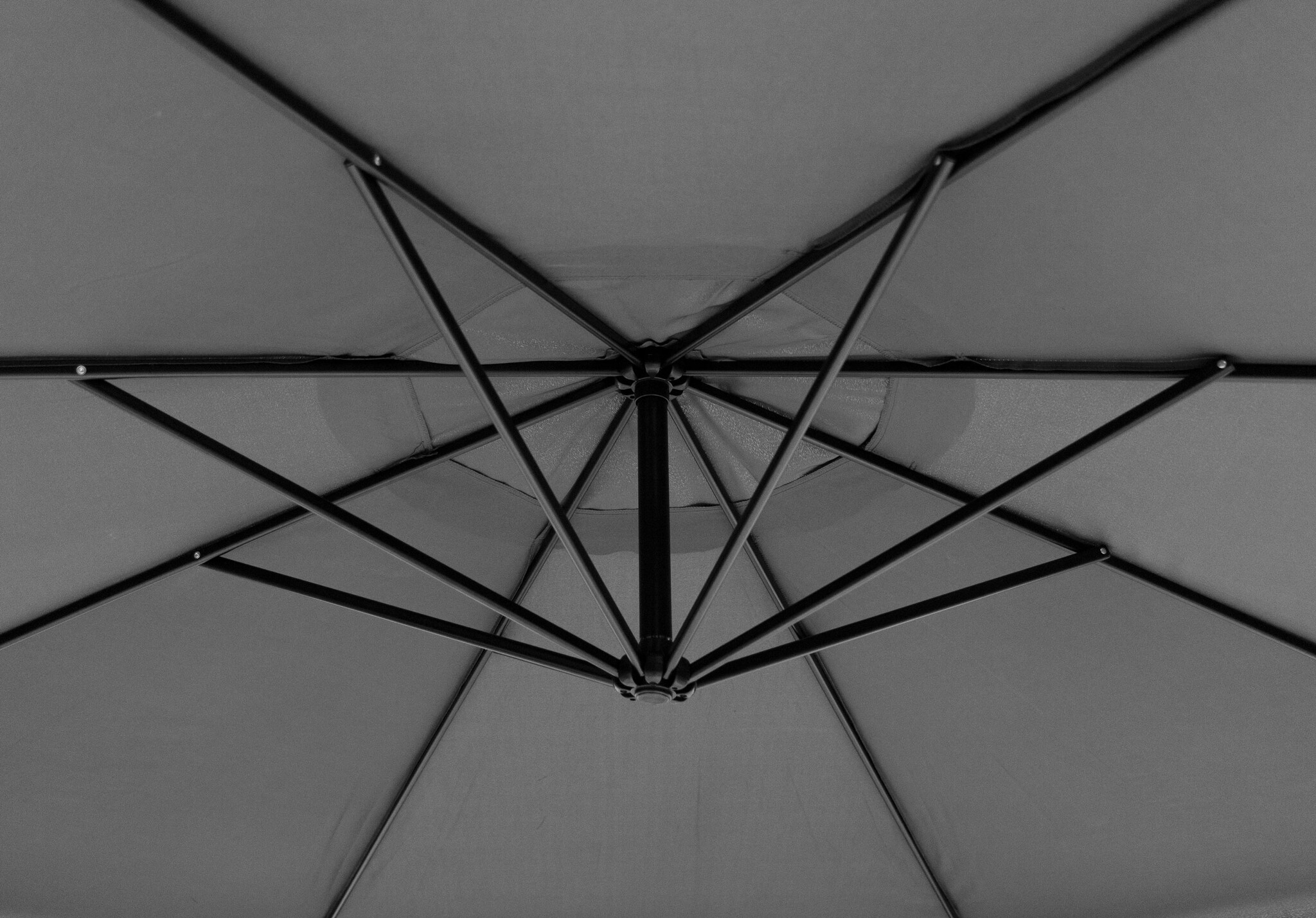 Zweefparasol - grijs- opvouwbaar - Ø 3,5m - 270 cm hoog