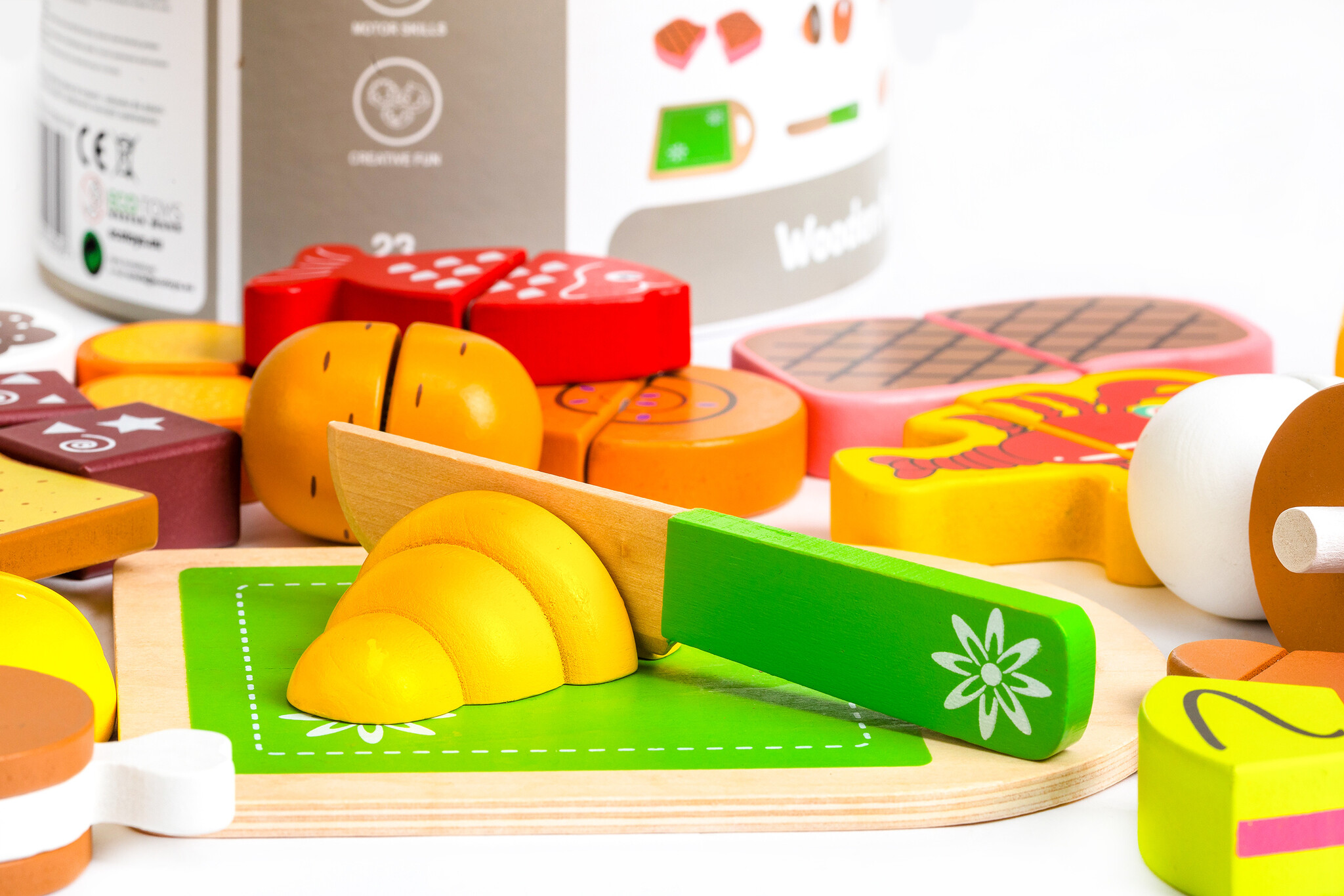 Speelgoed eten - houten set - 20 onderdelen - inclusief emmer