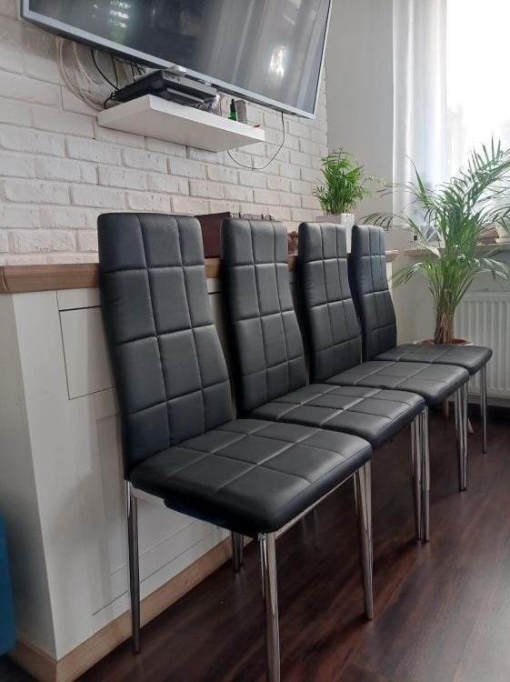 Design Eetkamerstoelen Set - 4 Moderne Stoelen met Chromen Poten - Zwart