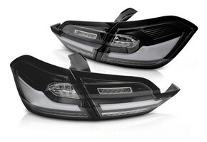 Zwarte LED Achterlichten Set geschikt voor Ford Fiesta MK8 - Dynamische Knipperlichten - Sportief Design