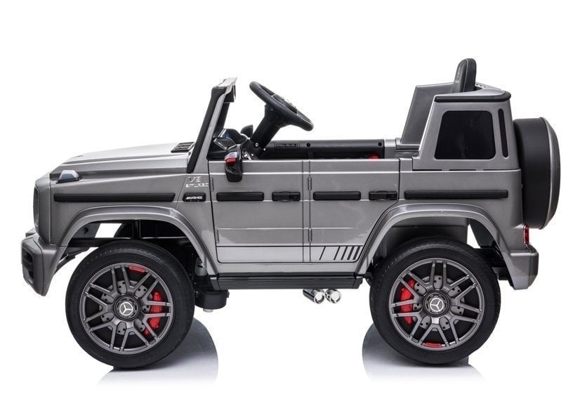 Moderne Kinderauto met Multimedia Systeem - 2.4G Besturing - Zilver Design