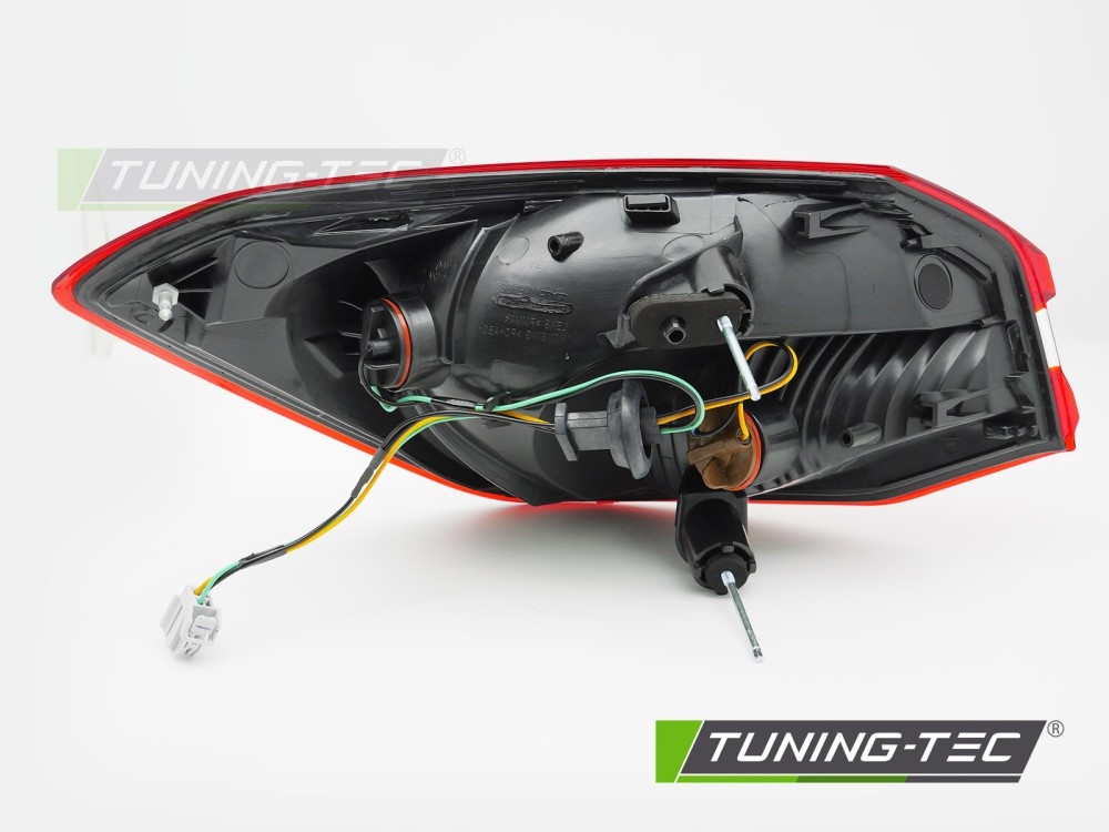 Achterlicht Rechts TYC geschikt voor Ford Focus MK4 2018-2021 Hatchback