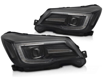 Xenon Koplampen Tube Light DRL Zwart voor SUBARU FORESTER IV 13-18
