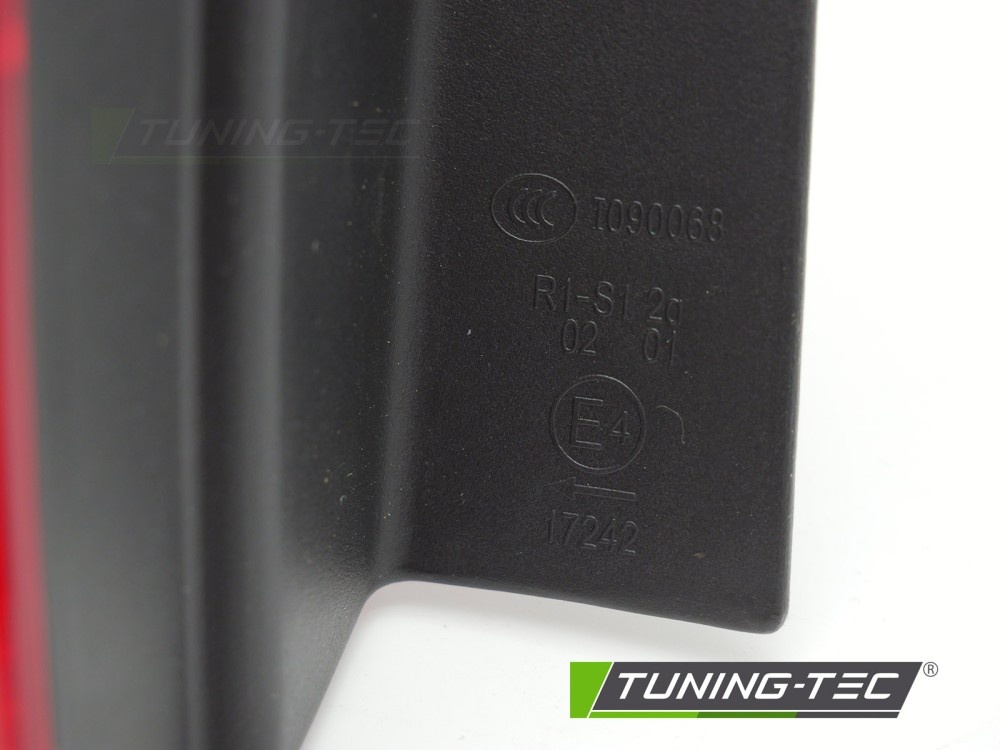 Achterlicht rood-wit Rechts TYC passend voor VW Jetta 11-14