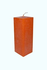 Oranje vierkante kaars van zeer goede kwaliteit