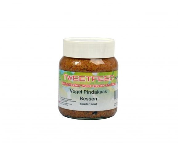 pindakaas pot met bessen