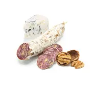 Französische Salami mit Roquefort Käse und Walnuss