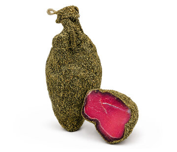 Luftgetrockneter Schinken mit grünen Kräutern  ca. 800g.