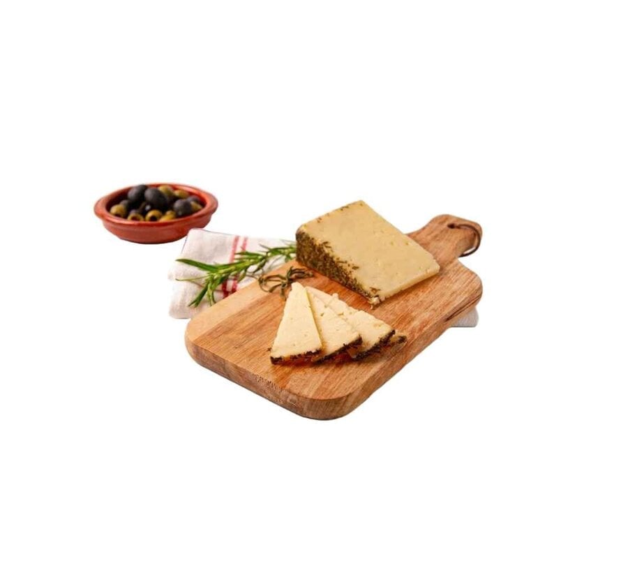 Spanischer Schafskäse mit Rosmarin