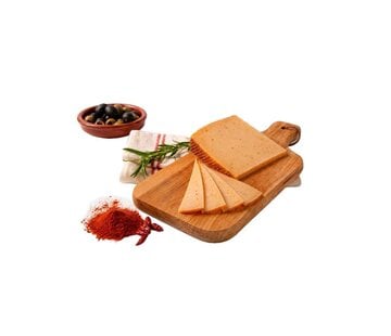 Spanischer Schafskäse mit Paprika