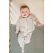 Zusss Gebreid babyvestje zand maat 74/80 Zusss Gebreid babyvestje zand maat 74/80