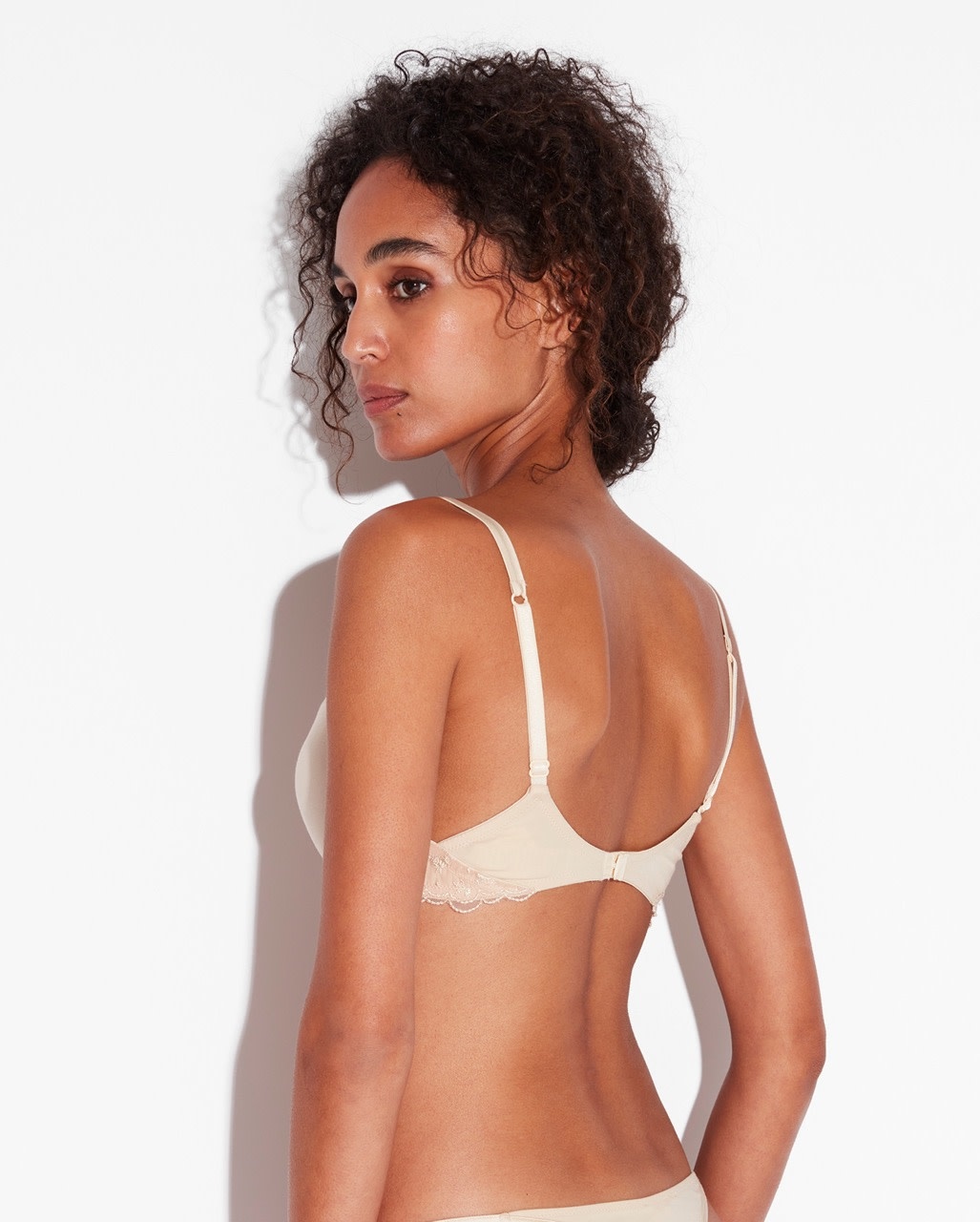 La Perla Altea Wired Lace Bralette - Nude – HIGHSTREET.CO.ZA