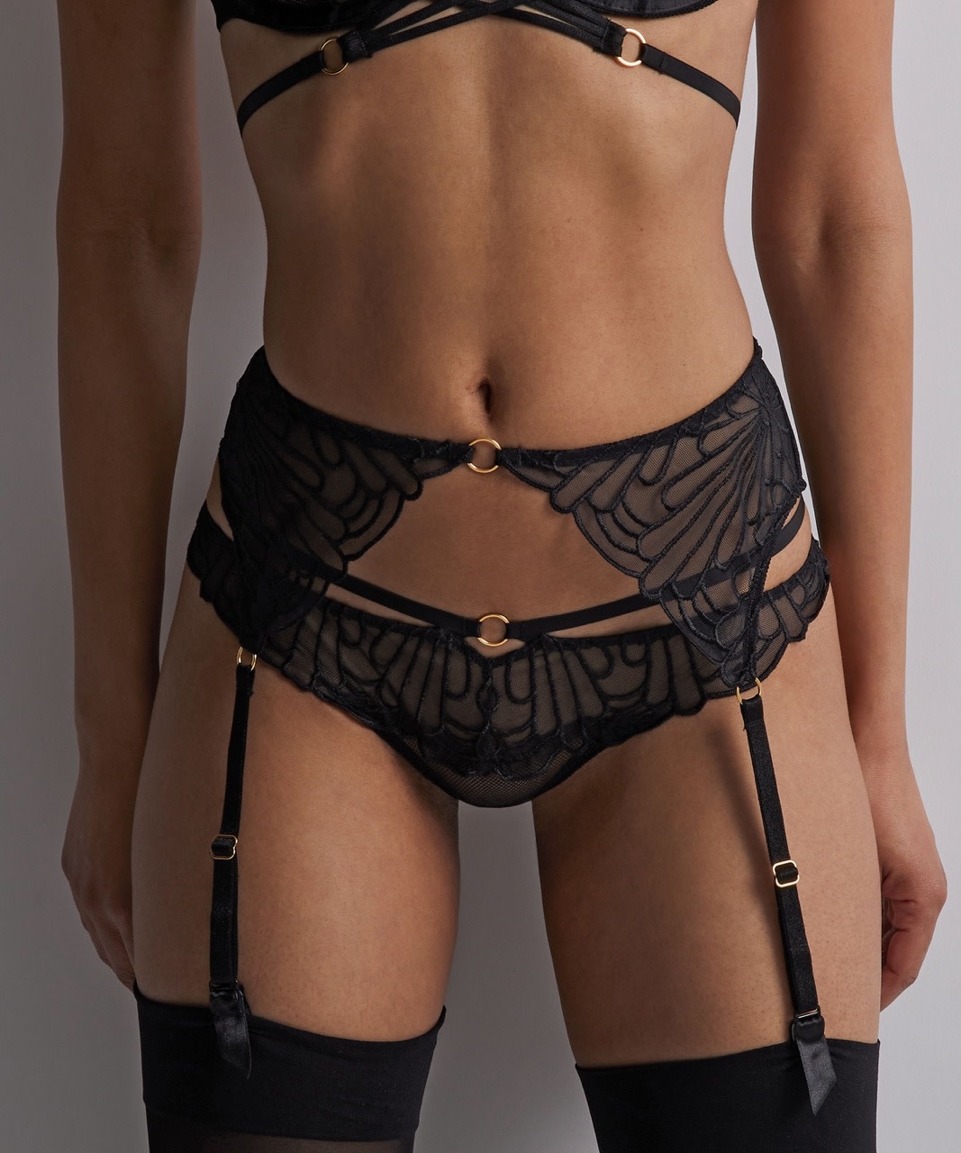 Aubade L Indomptable Suspender Belt The Short Way