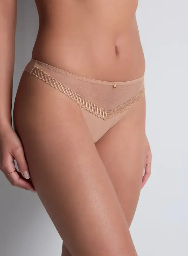 Aubade Sheer Emotion String