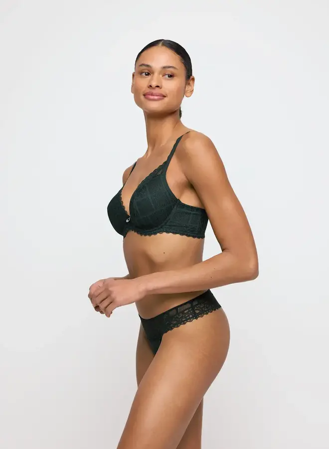 Marie Jo Jadei Thong