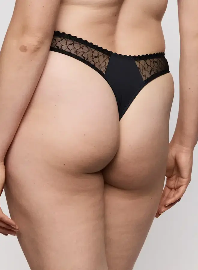 Prima Donna Naica String