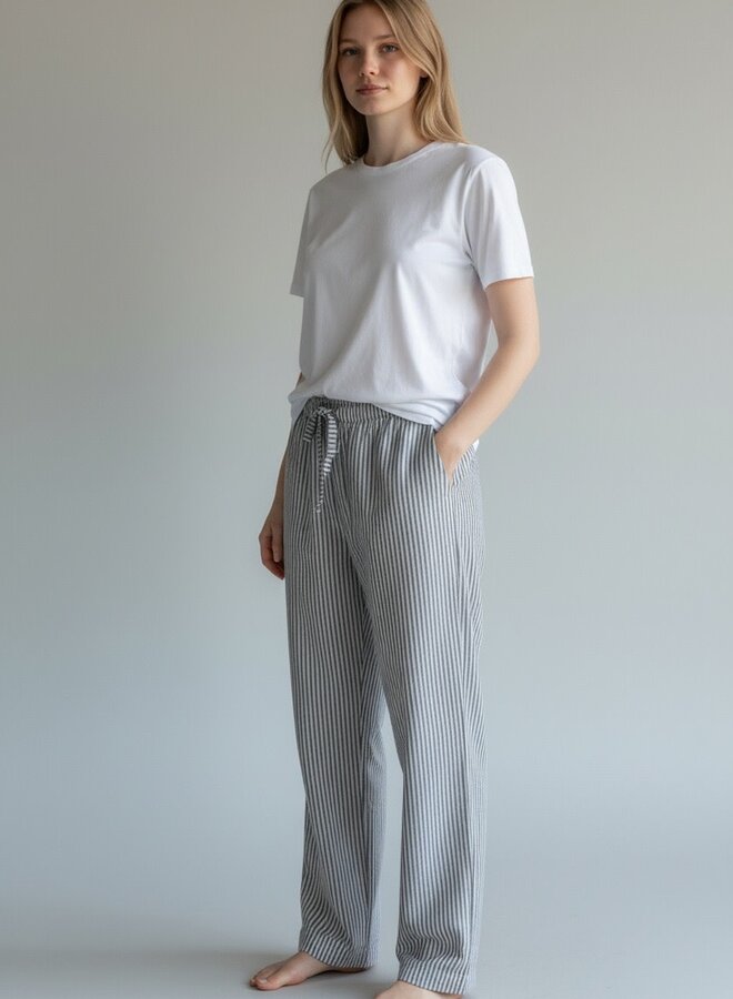 Sunday In Bed Voile Chloe Broek