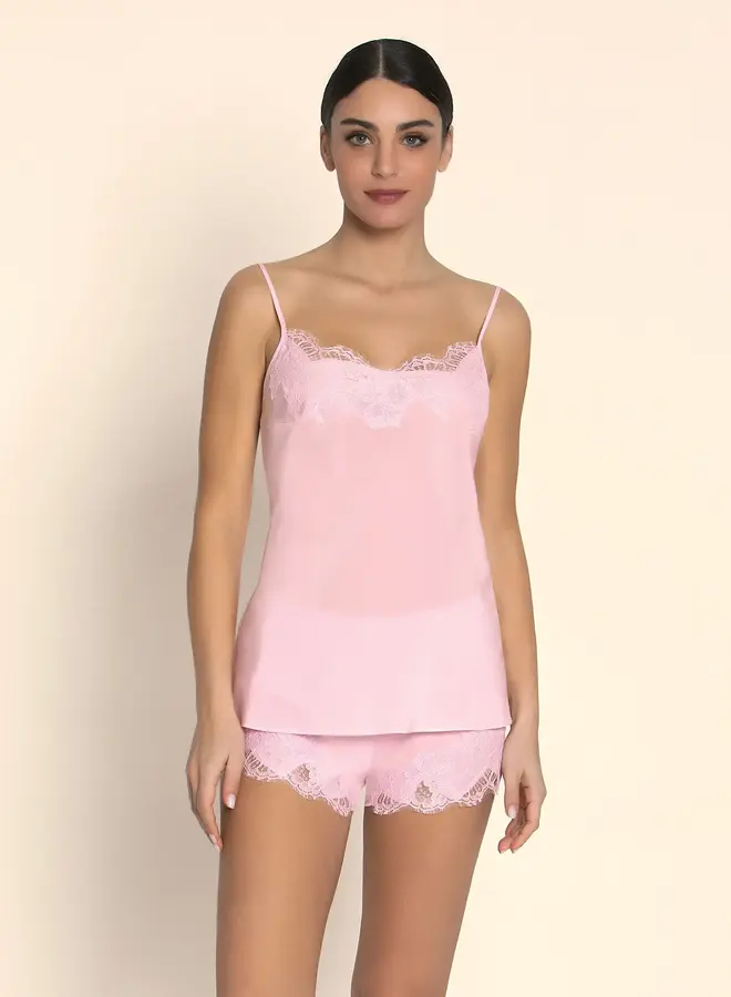 Lise Charmel Déesse En Glam Shorts