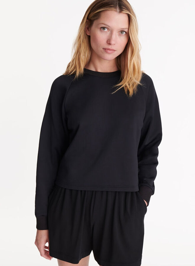 Eres Activewear Ebony Sweater