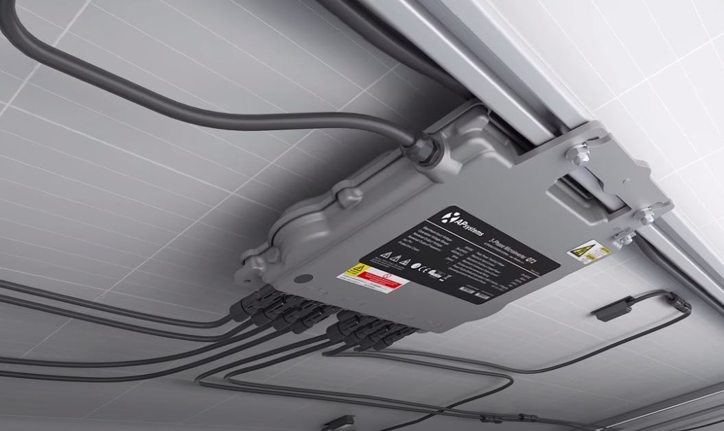 APSystems Micro Omvormer QT2 3 fase 10 jaar garantie